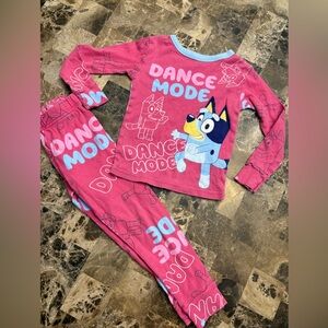 4/30$ Bluey pyjamas set 4 years